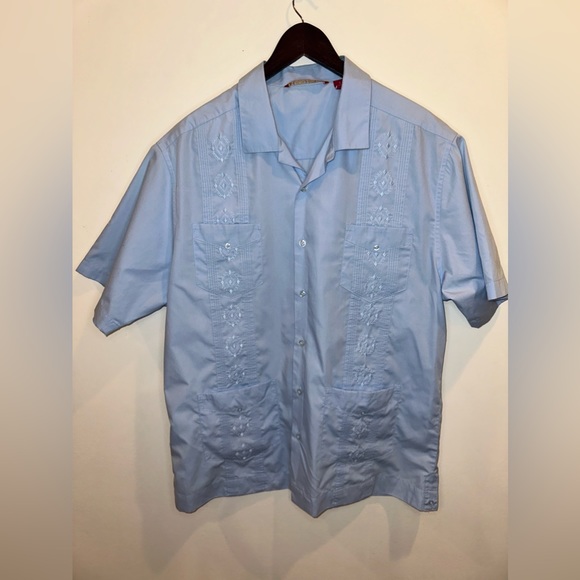 Havanera Other - Baby Blue Guyabera Large